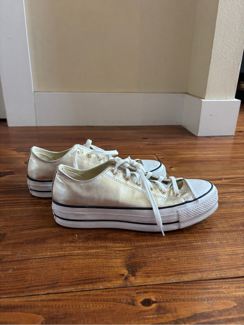 Converse Metallic Cream Low-Top Lace-Up Sneakers